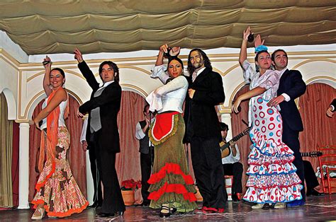 The Íñigo Pascual Flamenco Fiesta: A Celebration of Tradition and Modernity!